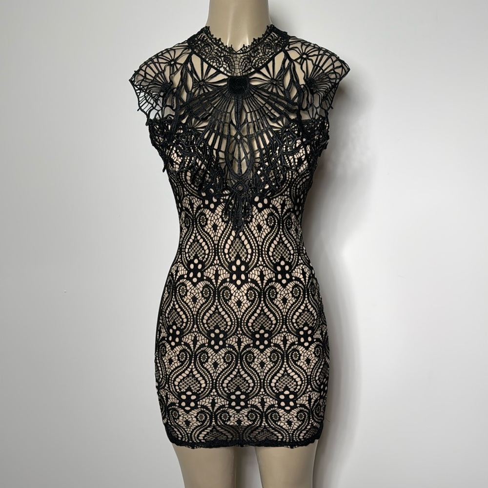 Entry small nude with black lace bodycon mini dress